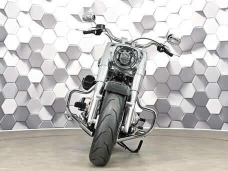 2021 Harley-Davidson Fat Boy, чёрный, 2249000 рублей, вид 5