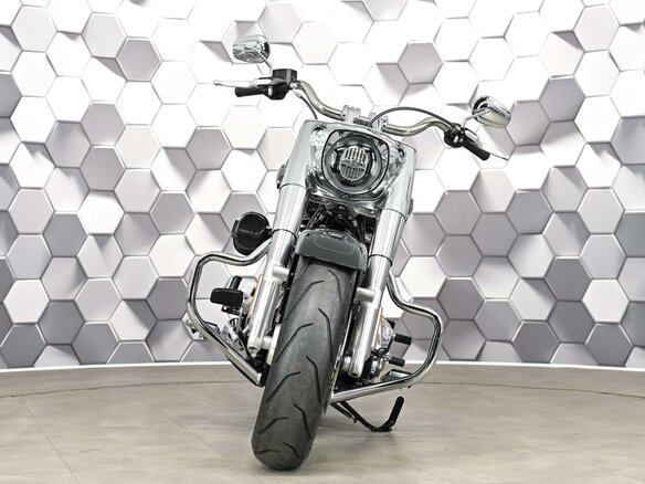2021 Harley-Davidson Fat Boy, чёрный, 2249000 рублей - вид 4