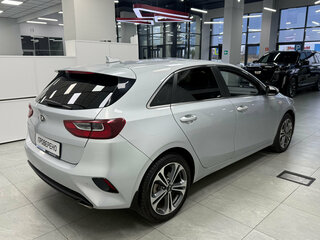 2019 Kia Ceed III, серебристый, 1580000 рублей, вид 4