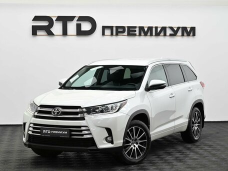 2019 Toyota Highlander III (XU50) Рестайлинг, белый, 3190000 рублей, вид 5
