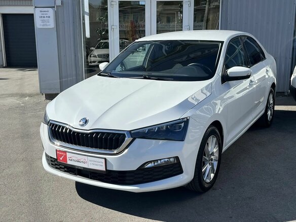 2020 Skoda Rapid II, белый, 1425000 рублей - вид 2