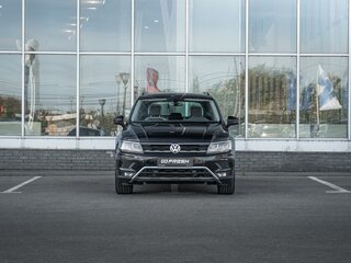 2018 Volkswagen Tiguan II, чёрный, 3000000 рублей, вид 3