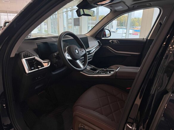 2026 BMW X5 Long 30Li IV (G05/G18) Рестайлинг, чёрный, 10000000 рублей - вид 9