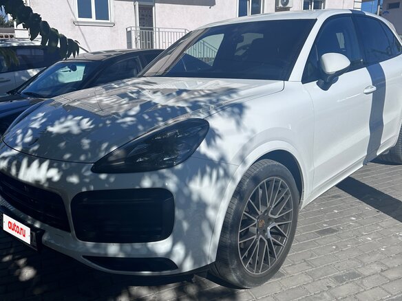 2020 Porsche Cayenne III, белый, 5650000 рублей - вид 1