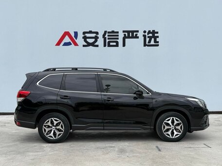 2022 Subaru Forester V Рестайлинг, чёрный, 3100077 рублей, вид 4
