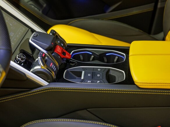 2021 Lamborghini Urus I, жёлтый - вид 23