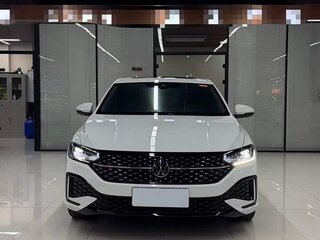 2023 Volkswagen Lavida III Рестайлинг, белый, 1100666 рублей, вид 2