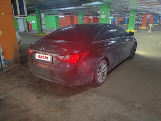 2012 Hyundai Sonata VI (YF), чёрный, 1100000 рублей, вид 1