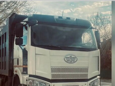 2023 FAW J6 CA3252, бежевый, 4000000 рублей, вид 1