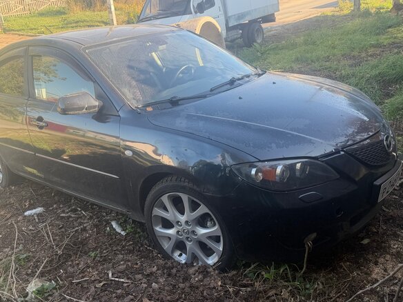 2005 Mazda 3 I (BK), чёрный - вид 1