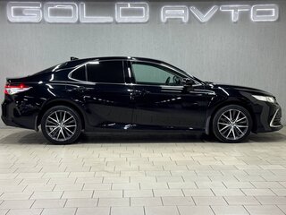 2021 Toyota Camry VIII (XV70) Рестайлинг, чёрный, 2990000 рублей, вид 4