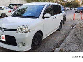 2013 Toyota Sienta I Рестайлинг 2, белый, 930000 рублей, вид 5