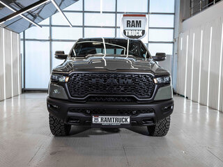 2025 Ram 1500 Crew Cab V Рестайлинг, зелёный, 11412311 рублей, вид 3