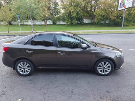 2013 Kia Cerato 6-speed II, бежевый, 650000 рублей, вид 4