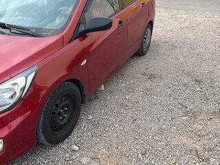 2011 Hyundai Solaris I, красный, 500000 рублей, вид 2
