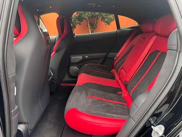 2026 Xiaomi YU7 GT, чёрный, 11899007 рублей - вид 12