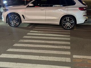 2022 BMW X5 40i IV (G05/G18), белый, 6500000 рублей, вид 2