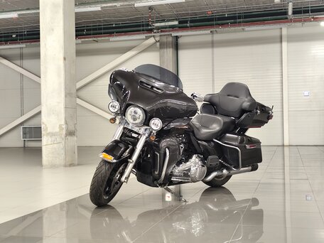 2018 Harley-Davidson Electra Glide, серый, 1600000 рублей, вид 2
