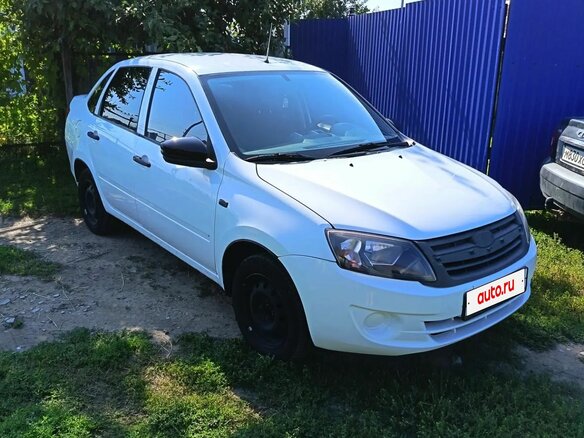 2012 Lada (ВАЗ) Granta I, белый, 380000 рублей - вид 2