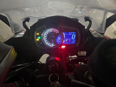 2017 Kawasaki Z 1000SX, чёрный, 960000 рублей, вид 3