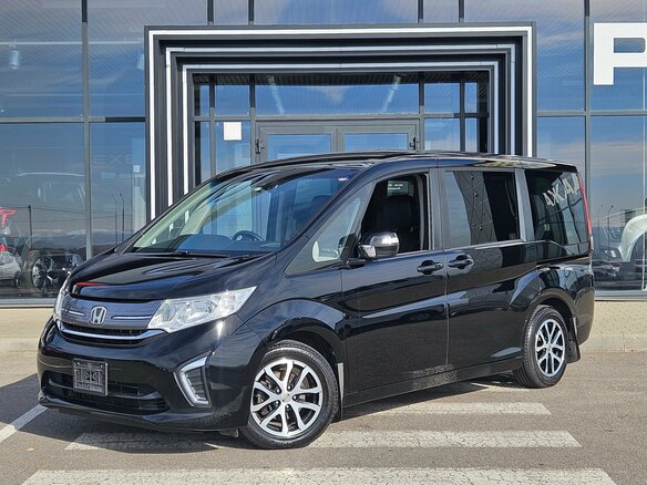 2018 Honda Stepwgn V Рестайлинг, чёрный, 1950000 рублей