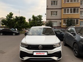2021 Volkswagen Tiguan II Рестайлинг, белый, 3500000 рублей, вид 2