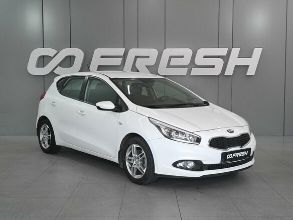 2015 Kia Ceed II, белый, 1369000 рублей
