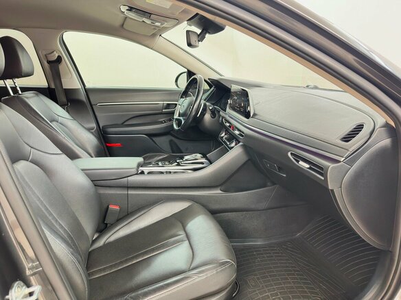 2020 Hyundai Sonata VIII (DN8), серый, 1800000 рублей - вид 14