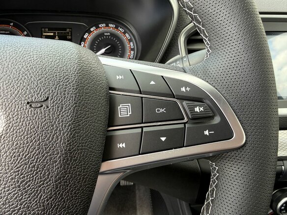 2026 Lada (ВАЗ) Vesta I Рестайлинг (NG), серый - вид 13