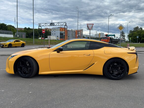 2017 Lexus LC 500 I, жёлтый, 8800000 рублей - вид 1
