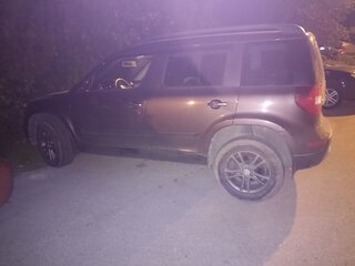 2014 Skoda Yeti I Рестайлинг, коричневый, 895000 рублей, вид 1