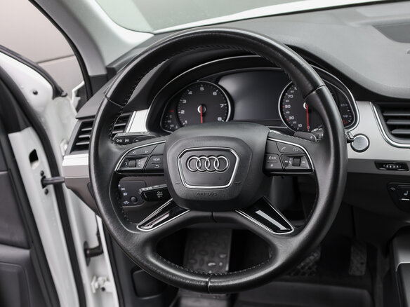 2016 Audi Q7, белый - вид 16