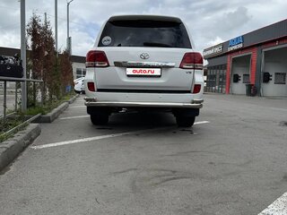 2010 Toyota Land Cruiser 200 Series, белый, 3100000 рублей, вид 4