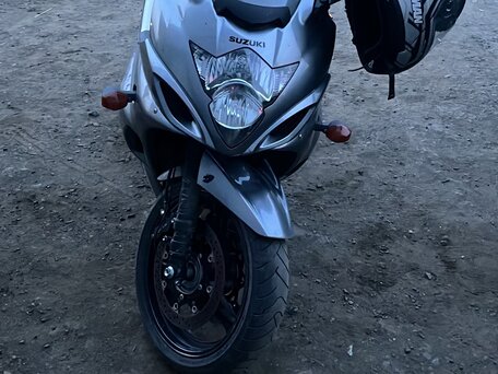 2011 Suzuki Bandit GSF 1250, серебристый, 600000 рублей, вид 1