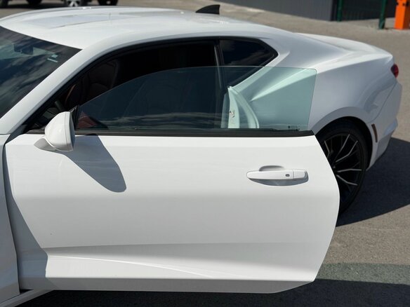 2019 Chevrolet Camaro VI Рестайлинг, белый, 2250000 рублей - вид 33