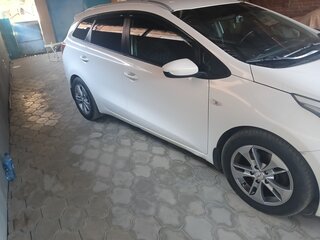 2017 Kia Ceed II Рестайлинг, белый, 1300000 рублей, вид 4