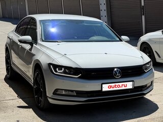 2017 Volkswagen Passat B8, белый, 1910000 рублей, вид 2