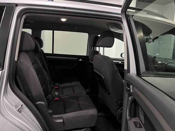 2010 Volkswagen Touran I Рестайлинг, серебристый - вид 22