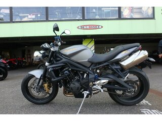 2010 Triumph Street Triple, серый, 575000 рублей, вид 1
