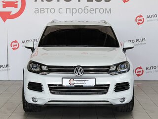 2013 Volkswagen Touareg II, белый, 1920000 рублей, вид 3