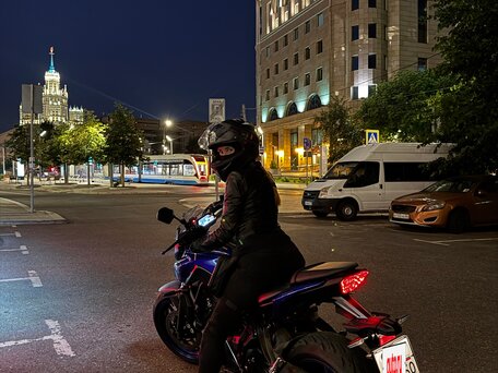 2024 Yamaha MT-07 (FZ-07), синий, 999999 рублей, вид 2