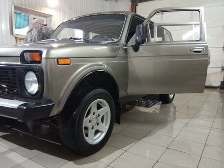 2003 Lada (ВАЗ) 2131 (4x4) I, серебристый, 265000 рублей, вид 2