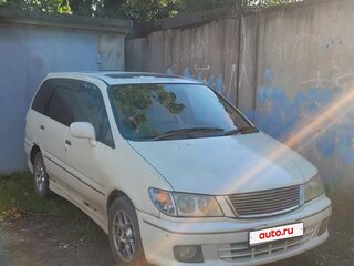 1999 Nissan Presage I, белый, 200000 рублей, вид 2