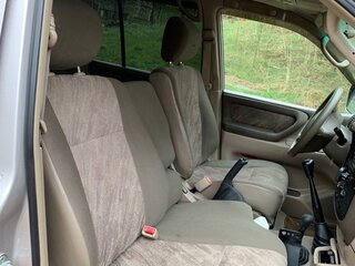 2001 Toyota Land Cruiser 105 100 Series, серебристый, 1900000 рублей, вид 5
