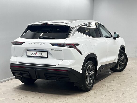 2023 Jetour Dashing I, белый, 1790000 рублей - вид 3