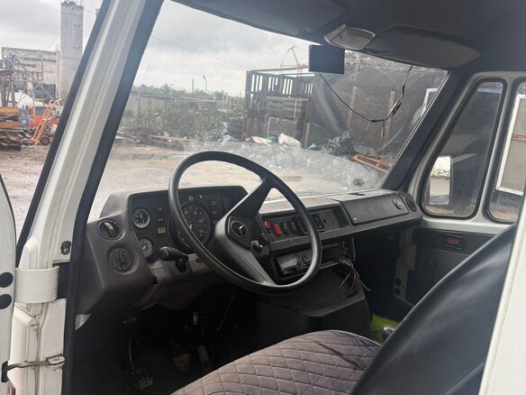 1990 Mercedes-Benz T1, белый, 450000 рублей - вид 9