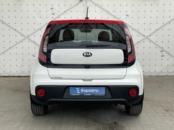 2018 Kia Soul II Рестайлинг, белый, 1580000 рублей - вид 5