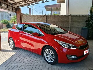 2015 Kia Ceed II, красный, 1399000 рублей, вид 1