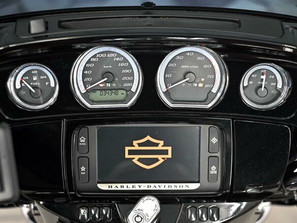 2016 Harley-Davidson Ultra Limited, красный, 1499000 рублей - вид 8