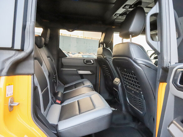 2021 Ford Bronco VI, жёлтый, 6847128 рублей - вид 9